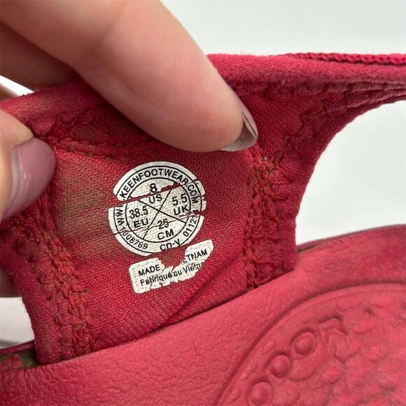 KEEN Women's Clearwater CNX Sandals Bright Pink Size 8 Lightweight Lace Up - Picture 12 of 12